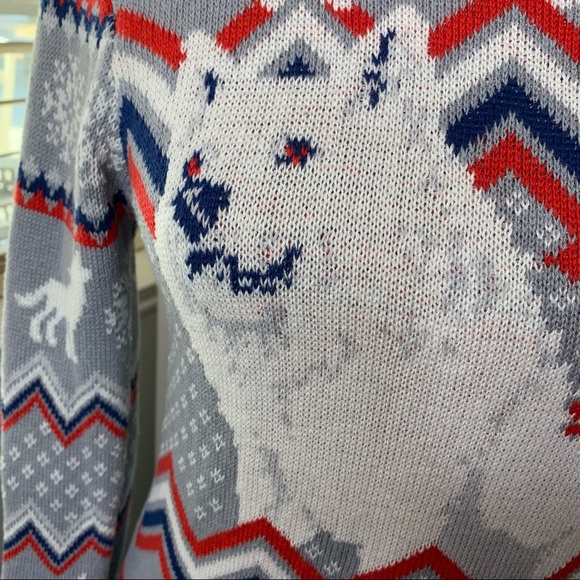 Game of Thrones Winter is Here Crewneck Sweater - Picture 2 of 14